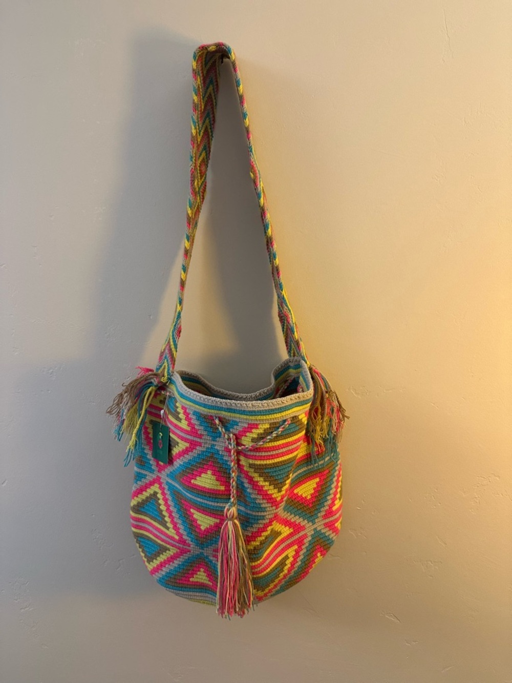 NWT Wuitusu Handmade Woven Beach Bag Purse